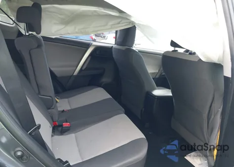 2015 Toyota Rav4 Le z USA, uszkodzony, nr VIN JTMBFREV4FD165163